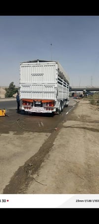 شاحنة • طول ٧٫٥م • يشيل سبعات