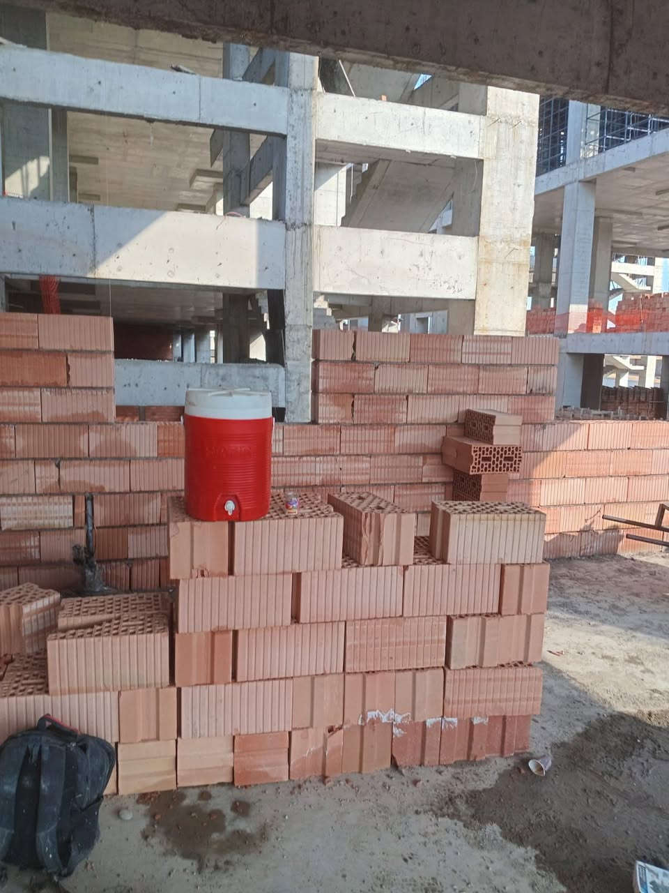 خلفه بناء مصري شغل درجه اولى استلام مهندس طابوك وبولك وترمستون مصداقية في المواعيد واسعار مناسبه للجميع بغداد فقط 
***********
