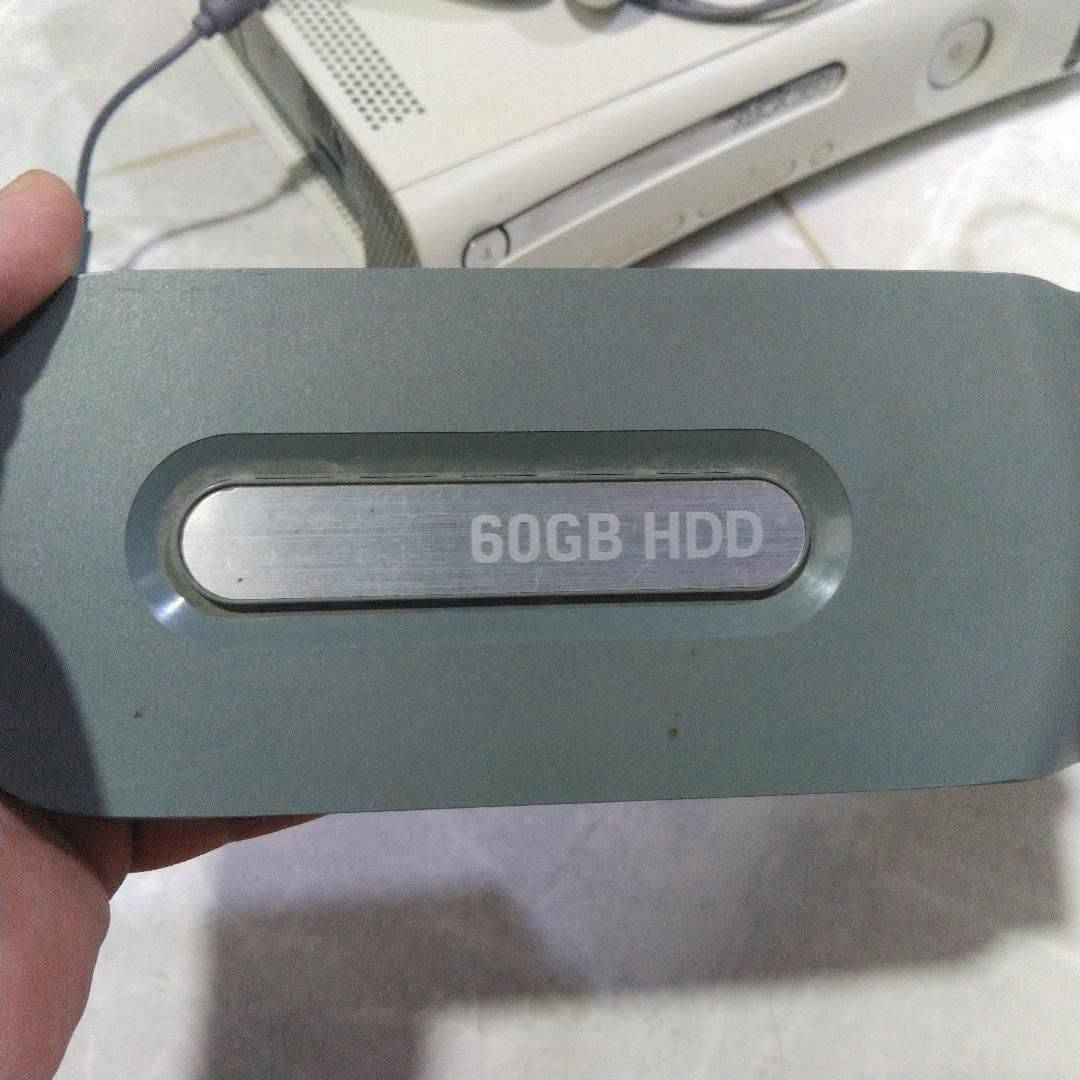 اكس بوكس 360 • للبيع • كونسول