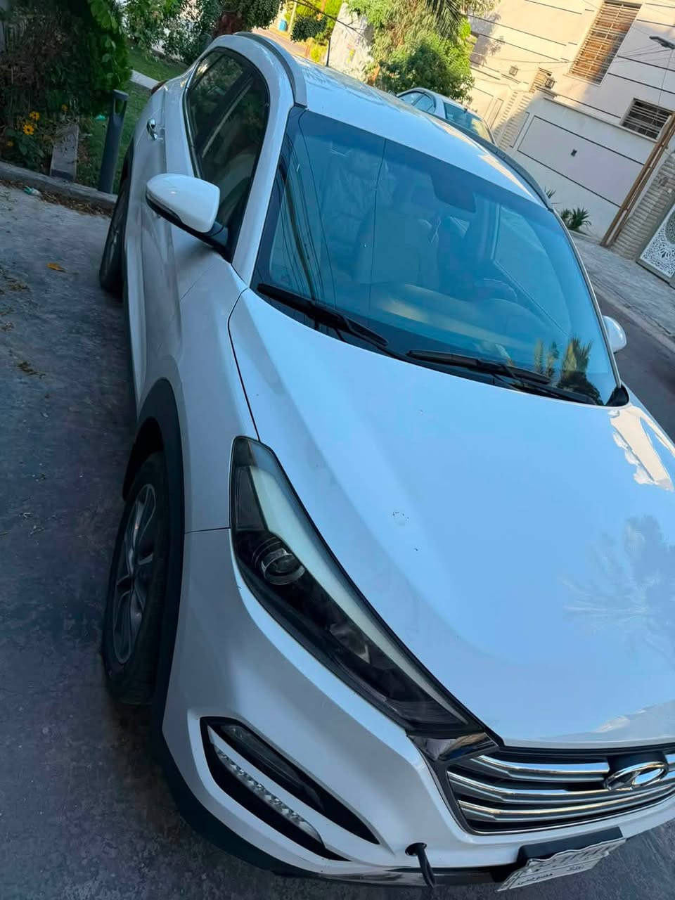 السلام عليكم جمعة مباركة على الجميع
توسان ٢٠١٨ خليجي 
ماشية ١٧٠،٠٠٠ كيلو
بيها جاملغين خلفية كد ٤ اصابع وعندي صورها 
البنيد بي شبر صبغ بسبب تقشير مصنعي بهذا الموديل
بدون ايرباك ( سليم ) 
السيارة مال بيت عليها ادامة مستمرة وجاهزة 
152وبيها مجال حگ الجية
للاستفسار الاتصال او واتس اب
***********
