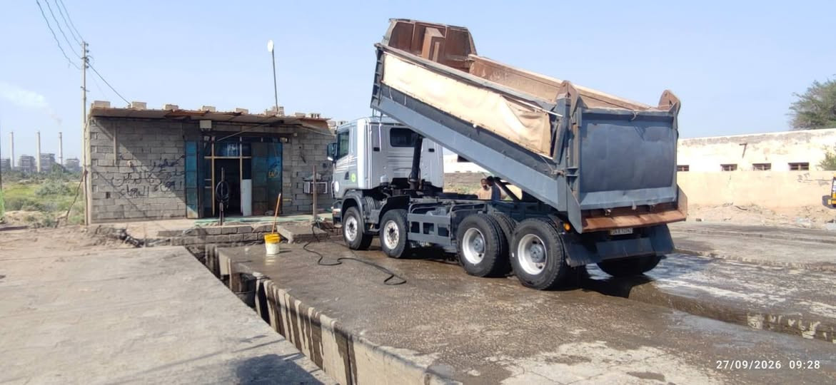 سكانيا عقرب 2010 محرك 480،باج بطن، تخم تاير، السيارة جاهزة للعمل باسمي رقم الماني تحويل ثاني يوم 
البصرة -شط العرب
اتصال ***********

نص مكتوب في الصور:
- 27/09/2026 08:53
- 27/09/2026 09:44
- 27/09/2026 09:28