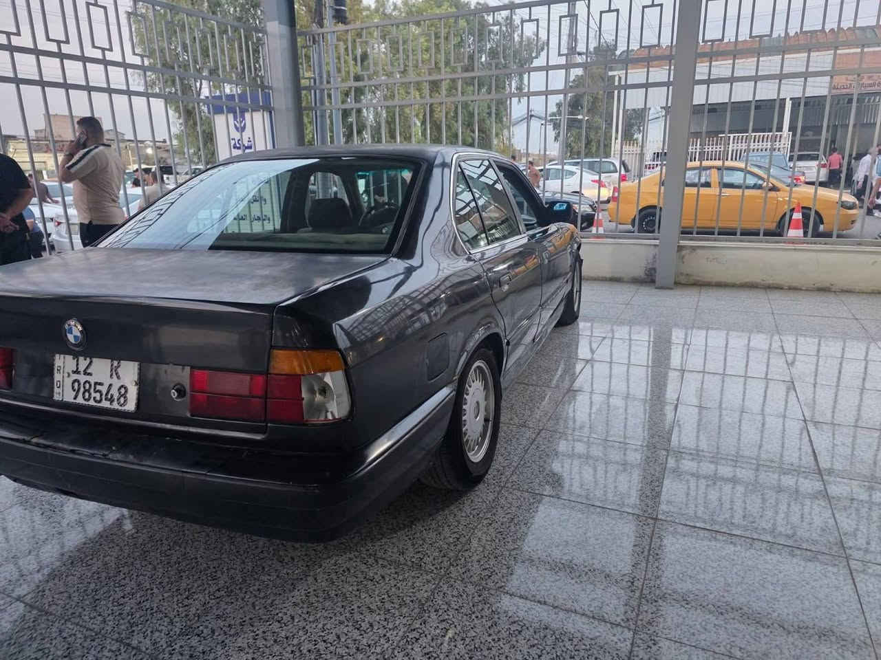 بي ام ٥٢٥ • ١٩٩٠ • جانب الايسر