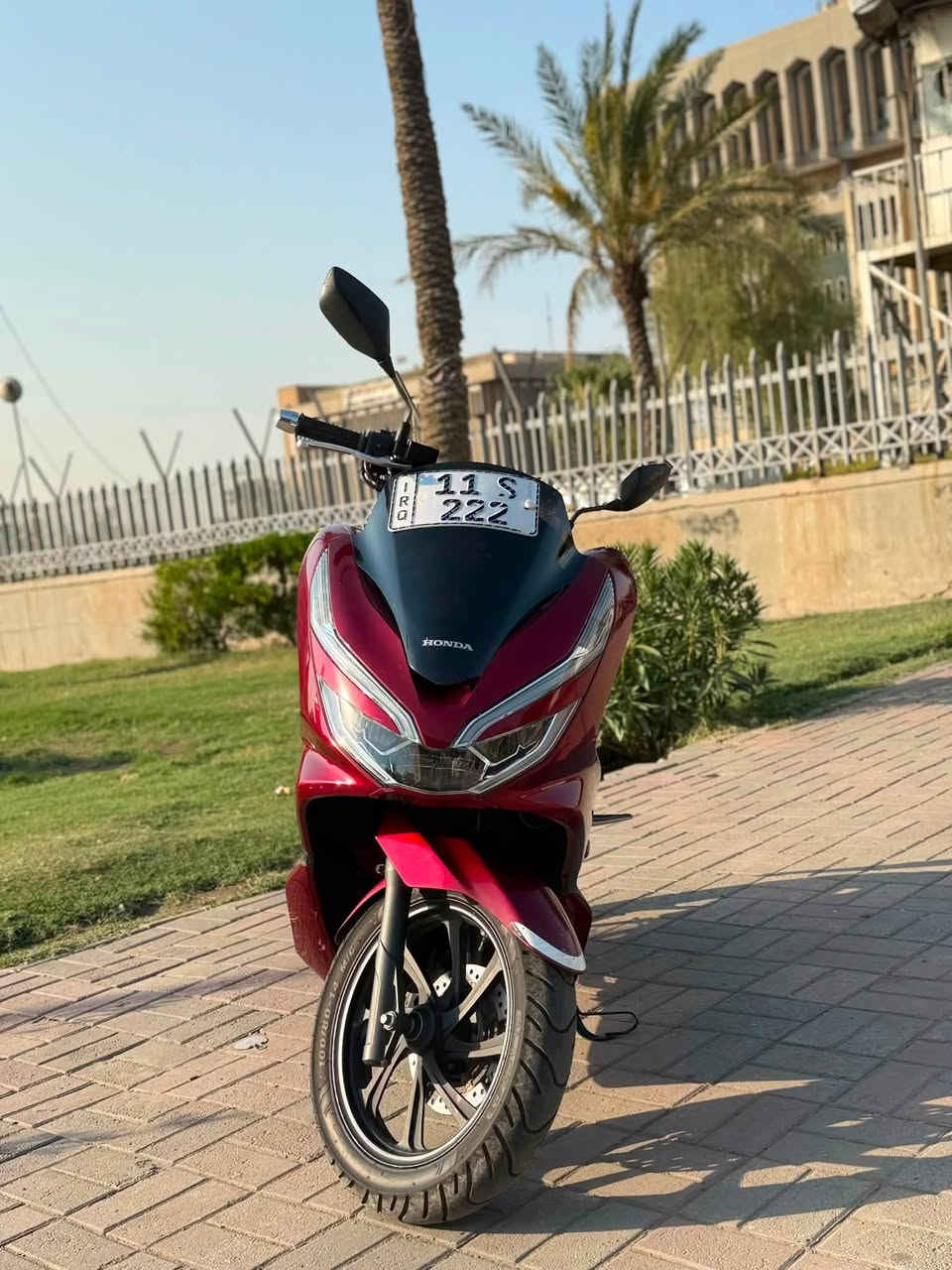 للبيع دراجه pcx جيل الثالث مرقم 11 بغداد رقم مميز  بس خافي منه رقمين دراجه جديده بمعنى الكلمه دراجه يابانيه JF جديده شوفت عينك ماشيه 28 الف حقيقي ( حساس ازدحام ( A ) + حساس ستان صفح ) دراجه ولا غلطه يعني تجي تفوله او تطلع محافظة بيه سعر ( 35 ) ورقه موقع الدراجه بغداد سوق الصدرية للتواصل *********** المو شراي ليتعب روح ويتعبني ويا
