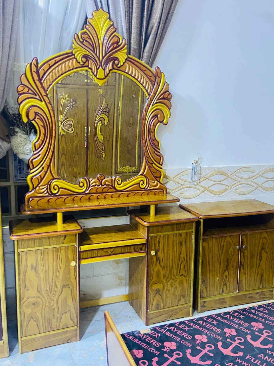 غرفة نوم ٥ قطع • خشب وصاج • الرمانه البعبيد