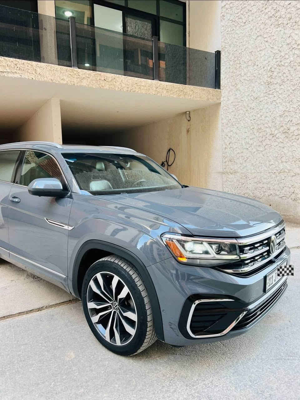 🚘 للبيع فولكسفاغن أطلس كروس سبورت 2022 – Premium R-Line 🔥
✨ الموديل: Volkswagen Atlas 2022

⭐ الفئة: Premium R-Line

💪 المحرك: 6 سلندر 3.6L

❤️ الداخلية: أحمر – سبورت وفخمة

🚙 الدفع: 4×4

🔥 مواصفات عالية وتجهيزات Premium

📌 السيارة نظيفة ومحافظة

💰 السعر: يحدد عند الاتصال

📍 الموقع: بغداد - العرصات 

⭕️السيارة كفالة عامه من البارد والصبغ والتبديل 

حادثه من امريكا غرق لبدايه الباب وكل الكهربائيات وكلشي بيها على الكفالة والشركة نظافة زيرو ومرفق صورة امريكا حد الماء 

📞 للاستفسار والتواصل:

***********

🔑 السيارة مناسبة للعائلة وللي يريد سيارة قوية، واسعة وفخمة بنفس الوقت.

للجادين فقط.
