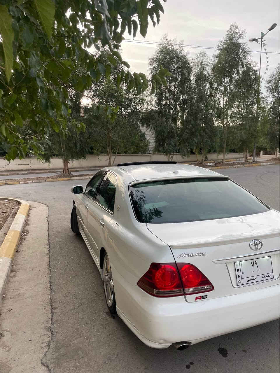 كراون ٢٠٠٧ • ١٨٤٠٠٠ كم • جلد وسقف
