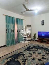 بيت طابقين للايجار في الجنينه موقع ممتاز جداً يلائم السكن العائلي يحتو...