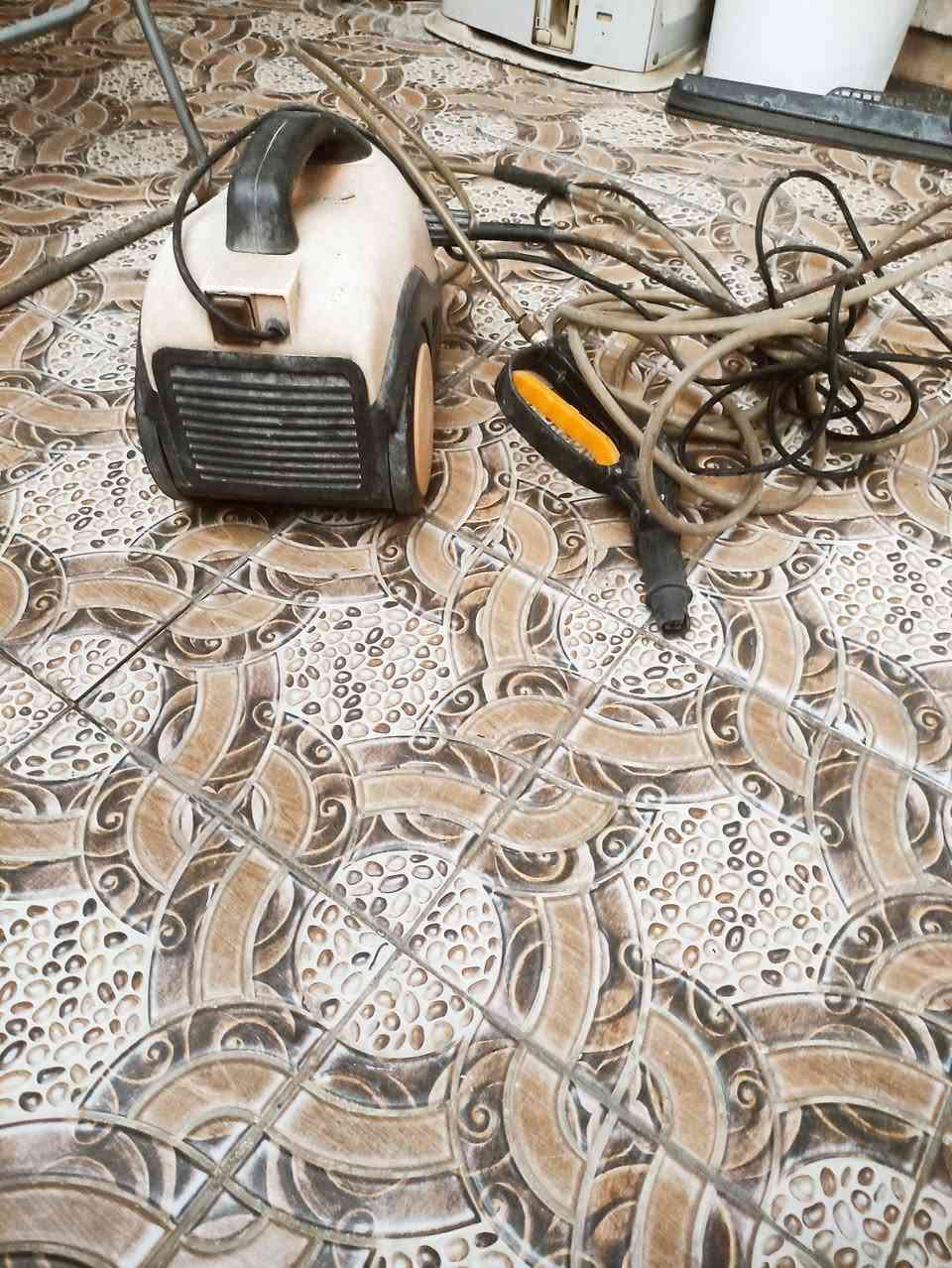 للبيع 25 منو يجي ياخذة + شغالة
