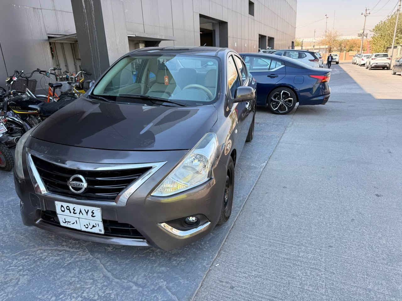 (﷽)
سلاو هاوریان نیسان لاکشمیبای ٢٠١٨ رەنگی نفتی زۆر خاوینە تەنها یەک پارچەی سوبوغە لەگەل پیشی بەعستەم گرتیە نەگویشتە شانسی یانی بەس بەدەنی گرتوە ئەویش زۆر بە عەستەم هەموو گیانی بە شەرتە گیر مەکینە کامل سەنەوی ٢٠٢٥ بەسەر چەوە وە ٢٣٠ غرامەی لەسەرە پاش ماعامەلی ئەدمەوە سعریشی ٨٥ مەعمەلکی براینەی هەیە لەگەل ریزم ژماری تەلەفۆنم *********** أربيل, العراق

