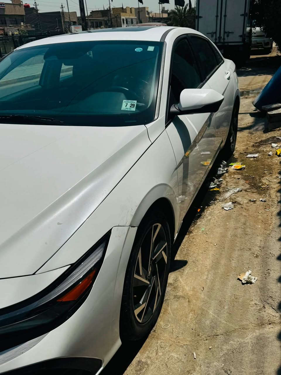 السلام عليكم النتر موديل 24 وارد امريكي حادثها فقط البنيد وراجع نفسه بدون دواخل سياره فول مواصفات اعلى فئه بالنترا بصمه تشغيل وبصمه أبواب تشغيل عن بعد خمس كامرات حساسات إماميه وخلفيه ورادارات خلفيه وإماميه وجانبيه تدفئه كشنات فتحه سقف كشنات جلد ايرباك لاستيرن طاك فقط بعد بيها هواي موصفات ميحتاج اذكرهم مكان السياره بغداد الدوره ***********
