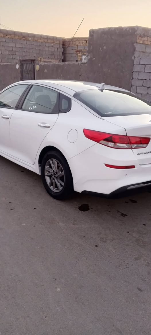 للبيع اوبتمه وارد امريكي موديل20 سياره معوقين  ضررهه تبديل بنيد  وجملغ فقط خوان بيع بدون مراوس مكلف بل نشر وغر متواجد عله فيس اتصال عله رقم الاتي ***********
