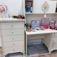 غرف نوم غرفة اطفال جديده السعر 850 وبيها مجال للاستفسار 07519464069
