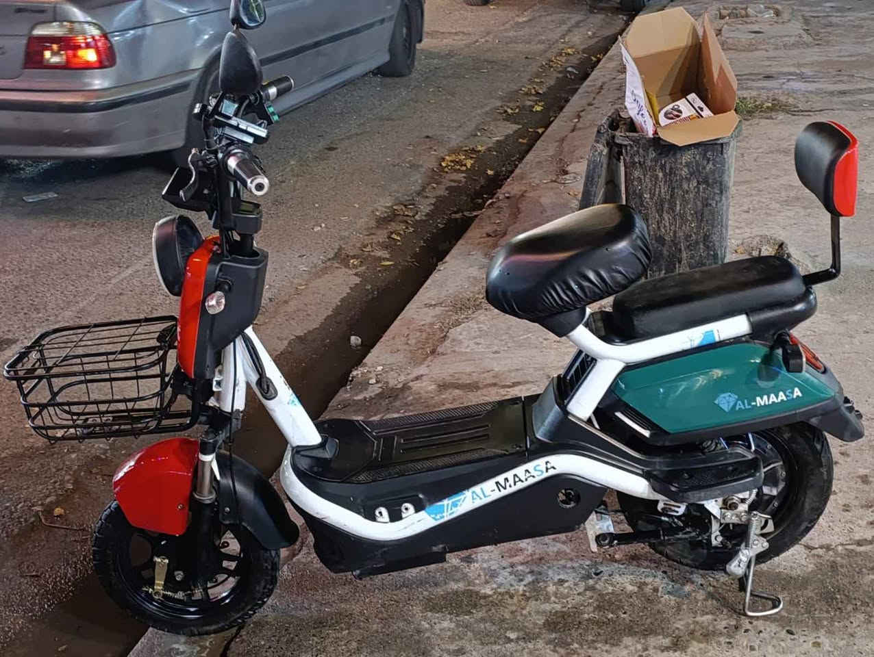 ماطور شحن نوعية الماسه حجم 14 مضخم تايرات جديده بطاريات جديد 4 كير بلوتوث مكان اربيل هفلان سعر 230 ومجال 
*********** وتس اب أربيل, العراق

