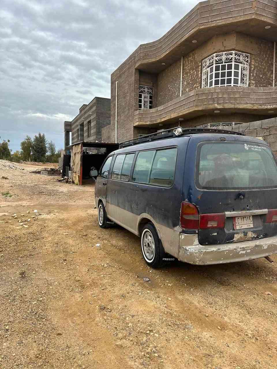 سلام عليكم من رخصت الدمن بريجو للبيع موديل سته وتسعين سنويه بشهر العاشر تنتهي السياره مطلوبه غرامات مرور واحد وستميه كير وكسن مكفولات مكينه بيها خيط تبخير شواطي اليمنه فقط معمرات سياره حلوه وجاهذه سعر 30او بيها مجال تواصل ***********وتساب
