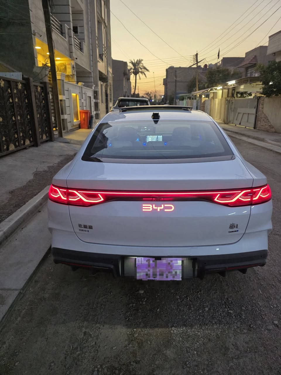 للبيع BYD QIN L
فول مواصفات اعلى فئة بل QIN L
13 كامرا 13  رادار بانوراما وهواي مواصفات 
 اشكد ما احجي المواصفات متخلص
السيارة بسمي تحويل ثاني يوم 
ماشية 14.500
بيها طخة بسيطة كلش جاملغ جهة السايق راجعة PDR
هذا رقمي ***********
