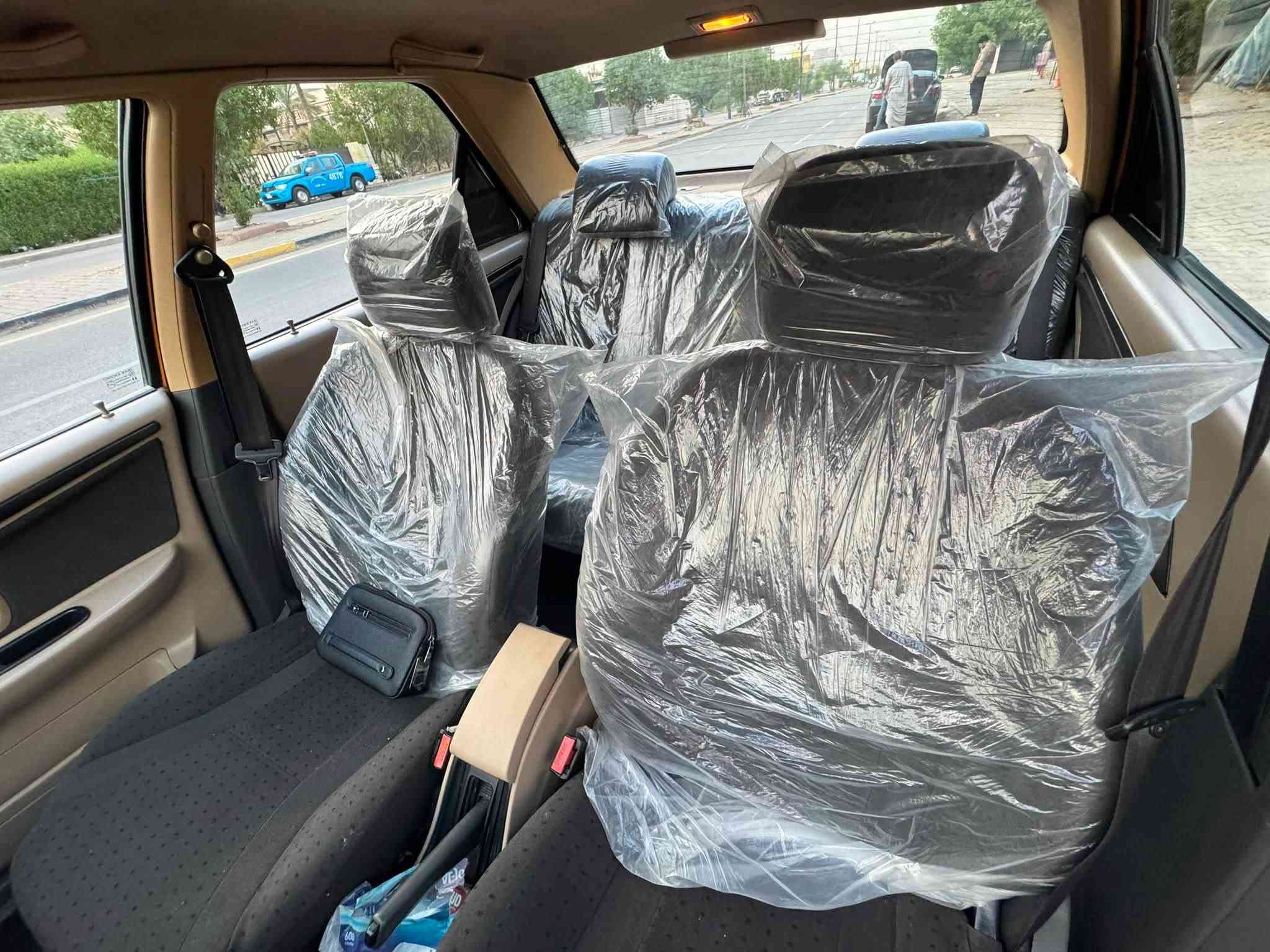 بيجو بارس 2023 اصفر 
محرك 1800 سياره حره ماشيه 79 كير محرك مكفول كشر مكفول منضومة غاز كامله تبريد شغال حدادة صدر خير من الله مري جانبيه شفط تحكم ستيرن حساسات خلفيه شاشه كامره كله شغال  السعر 70$ بيها مجال بسيط 
للاتصال :***********
