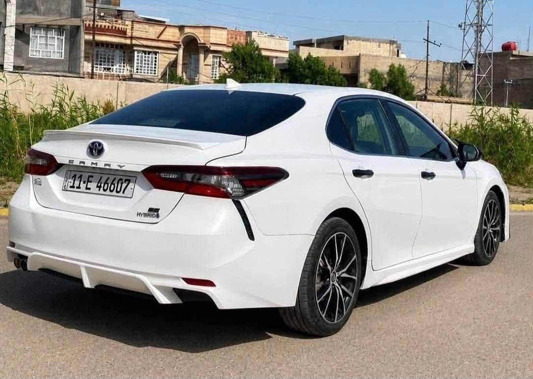 السلام عليكم 
كامري 2022  se هايبرد 
قطعتين صبغ الجاملغ الخلفي وربع البنيد 
السعر 185
للاتصال ***********
