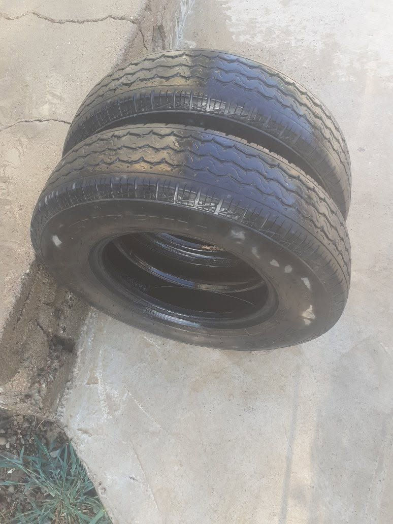 تايرات للبيع حجم ١٢ على ٥٠٠ نظاف نص عمر زوج سعرهن ٣٥ وبيهن مجال التواصل عل الرقم ***********
