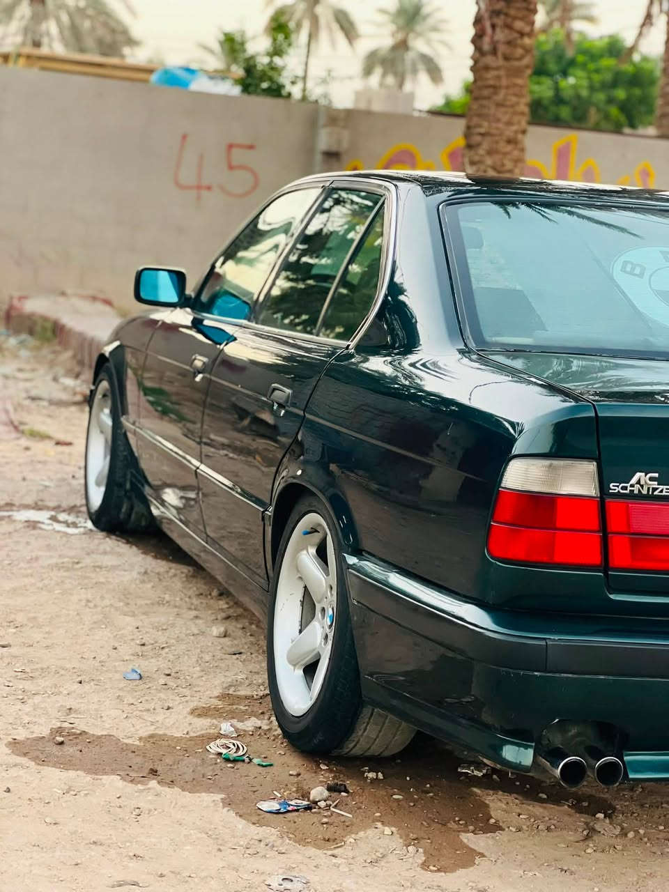 بي إم 525 • مكينة مجددة • فتحة سقف