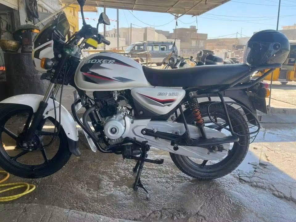 دراجه للبيع ❤️❤️
نوع بوكسر ….. 
2022 نضيفه 
الدراجه امرقمه وتحويل ثاني يوم ….
السعر (مليونين) وبيهه مجال بسيط  🤎❤️ 
مكان الدراجه !! بغداد الشعب 
للتواصل ***********
