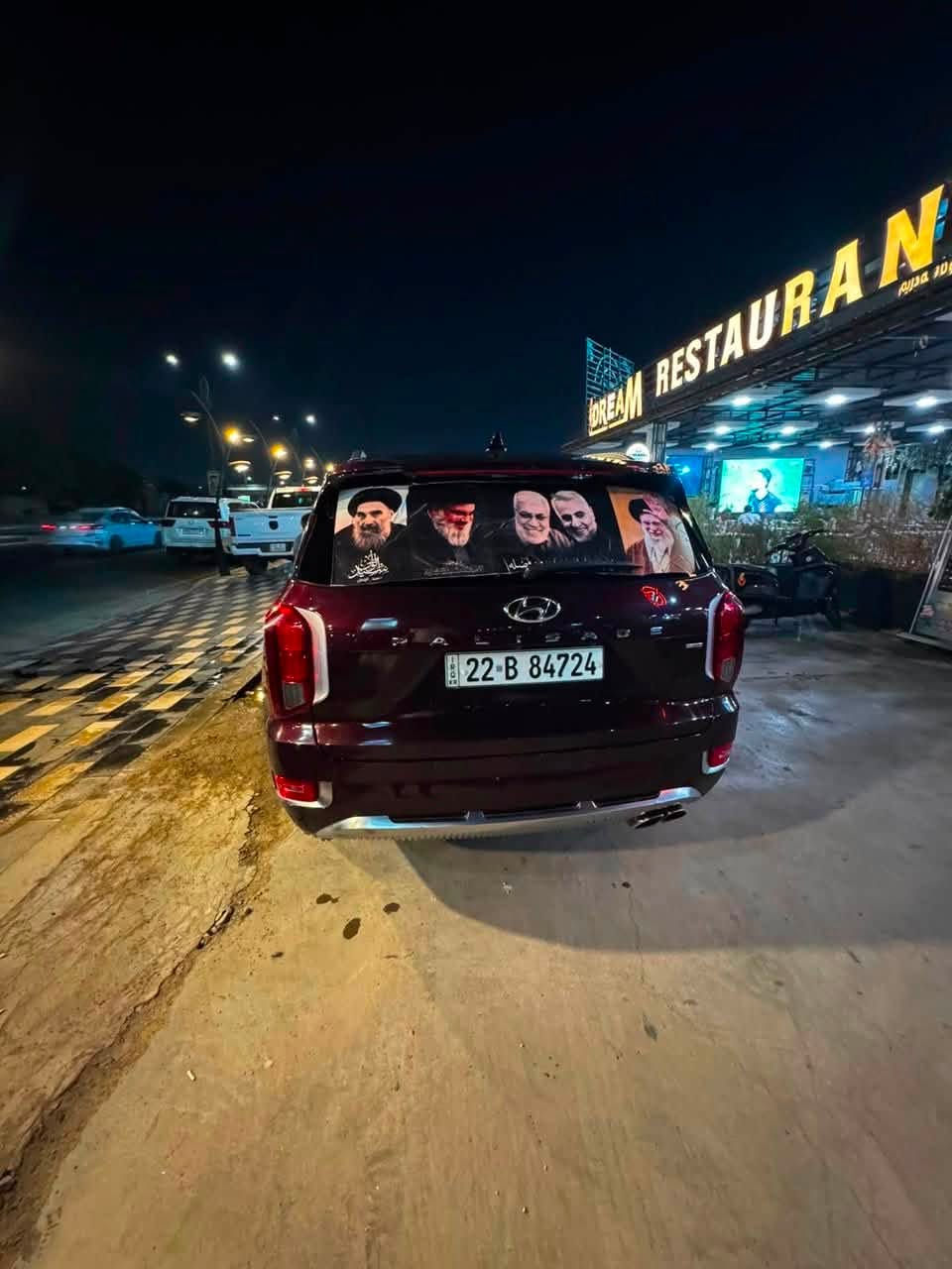 هونداي  بالسايد 2021 كالكرافي فوول 1/1
رقم اربيل  المحرك : 3.8L V6
السياره   حادث جاملغ اليمنه 
المكينه بدلت بيها السستم اصلي مال شركه فقط
المواصفات 
فتحتين سقف 
بصمة تشغيل + بصمة ابواب + تشغيل عن بعد
رادارات اماميه + خلفيه + جانبيه 
حساسات اماميه + خلفيه
5 كامرات 360 درجه 
كشنات اماميه خزن ميموري 
كشنات اماميه خلفيه تدفئه + تبريد 
كشنات جلد +
كشنات جميعها كهرباء+الصف الثالث صعود ونزول كهربائي
كشنات vip منفصل 
دشبول اضاءة محيطيه متعددة الالوان 
بردات جانبيه 
تبريد مركزي + منفصل التحكم 
تحكم ستيرن + شفتات ستيرن + تدفئه ستيرن 
دشبول ديجتل
مري هيتر + تعتيم 
ويل كب 18 جديد وتخم تاير جديد 
صندوق كهرباء شفط 
4وضعيات قياده 
اوتو هولد + نقطه عمياء + اوتو بريك 
سايد بريك بصمه + مثبت سرعه + تحديد مسار 
شحن لاسلكي + شاشة كبير + carplay 
وبعد بيها هواي مواصفات 
سياره جديده 
السعر مناسب جداً220$ وبيها مجال
***********
