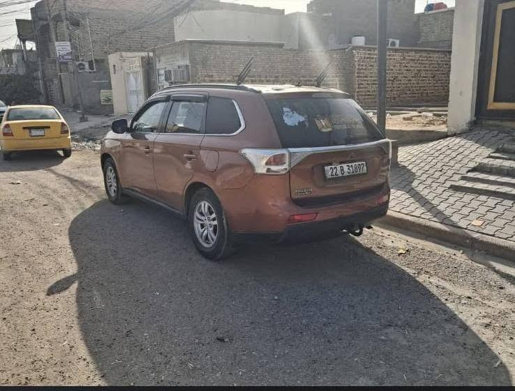 مسيوبوشي اوتلاندر موديل ١٣ كير مكينه افلون جاهزه بيع او مراوس رقم اربيل جديد مكاني نجف ***********
