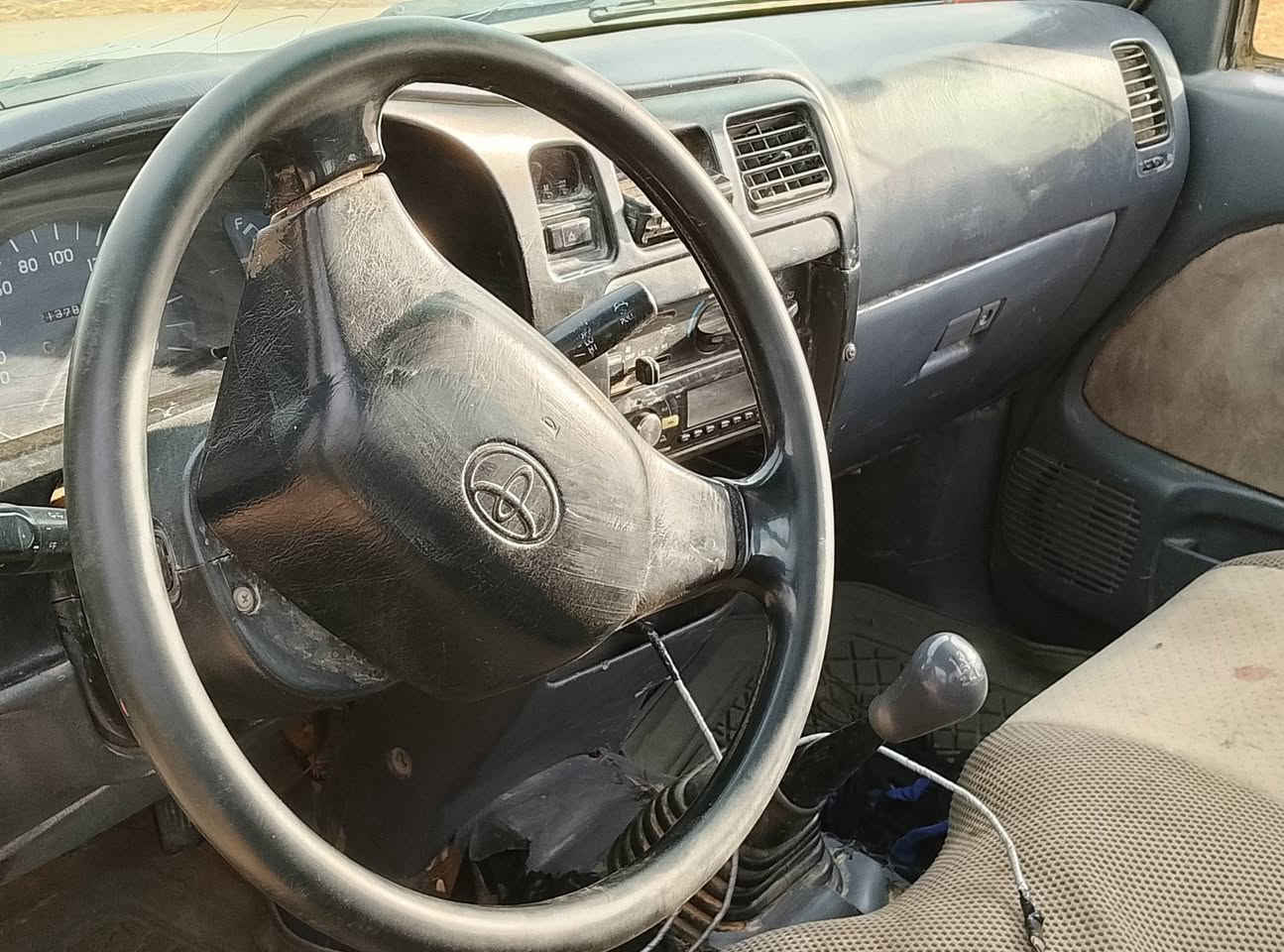 للبيع تويوتا 2002جمره رقم نينوى لماني كابون  بسمي به  صفحه صبق  ستفسار***********
