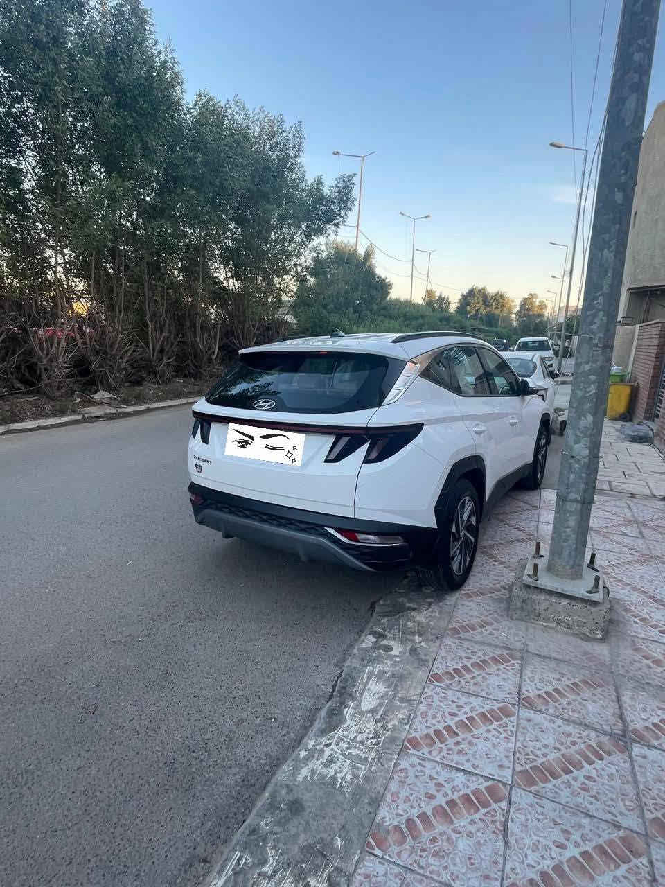 هونداي توسان 2024 خليجي ضمان شركه  مرقم بغداد الدولي الجديدب اسمي تحويل مباشر
ماشيه 26 الف كفاله من الصبغ والتبديل والفتح عدا تعديل بارد مكانه بنيد  طخه وخدوش بل بلب الخلفي والسونار موجود 

محرك 2000 دوش 

بصمه تشغيل وفتح الابواب 

كراسي كهرباء 

داخل ابيض 

شاشه ايباد 

حساس امامي وخلفي 

لد نهاري 

لايت زينون وبك لايت لد 

تريد قطعتين 

ويل كروم حجم 18 انج 

شاشه اصليه ابل كار بلي 

هندر اوتو 

السياره جاهزه من كلشي ورايدها190$ سعرها وبيه مجال بيع فقط 

الاتصال ***********

بغداد / ؟ بلديات
