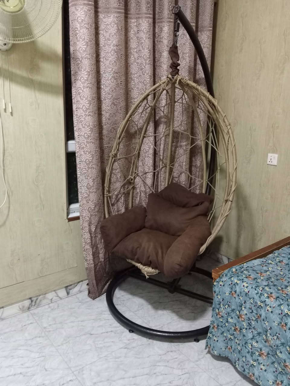 السلام عليكم غراض للبيع كل من سعره التواصل ***********
