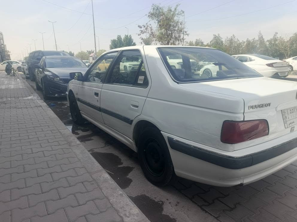 سلام عليكم بيجو بارص موديل 2015 سياره نضيفه كلش منضومه غاز مكفوله من الضربه والتبديل والصبغ بيه بس شخط ٢ سياره حلوه كلش سعره ٥٠ للتواصل *********** النجف, العراق
