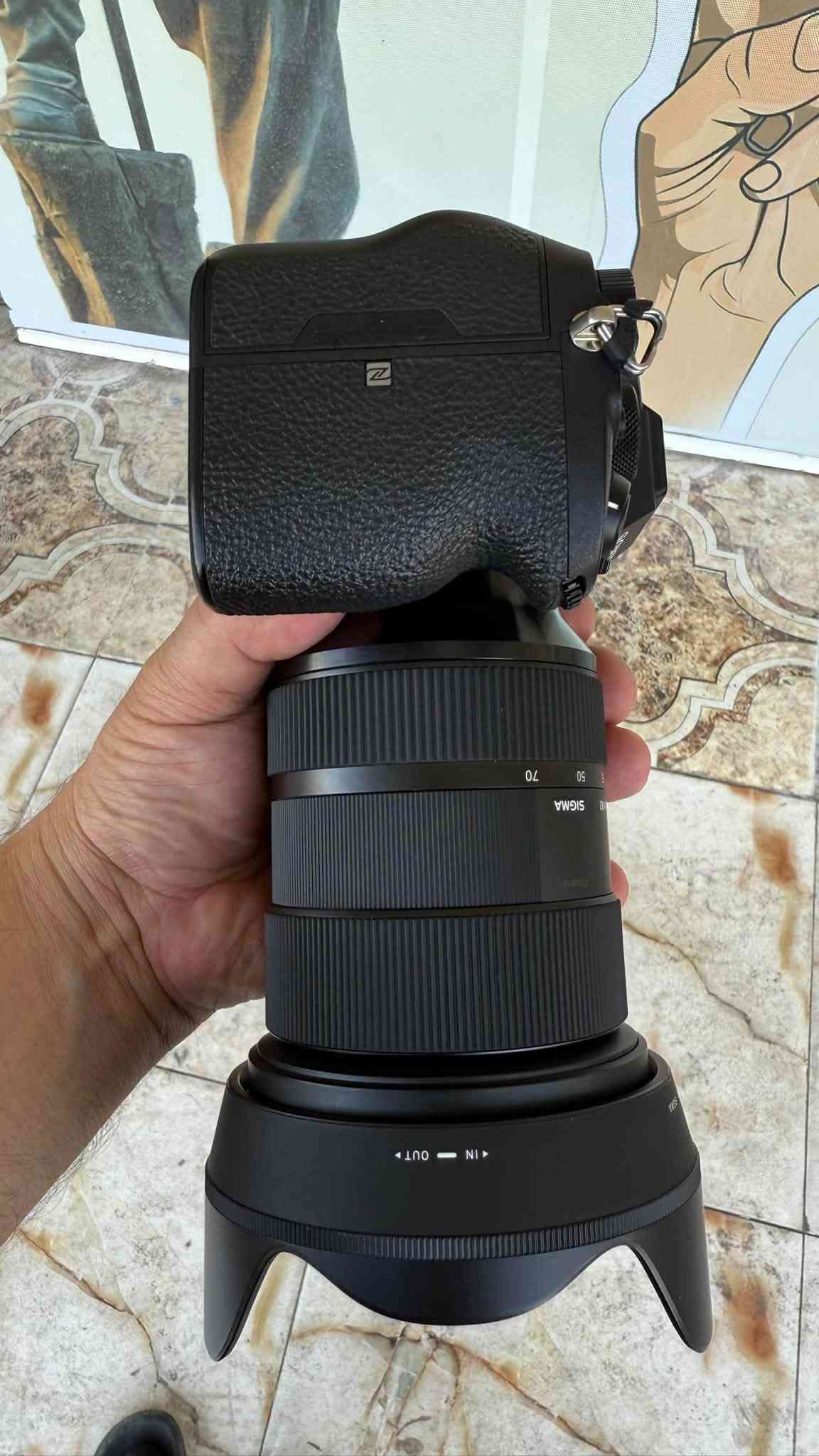 سوني A7R iV
عدسه سيگما ارت 24/70 f2.8
زور زور خارين 
***********
