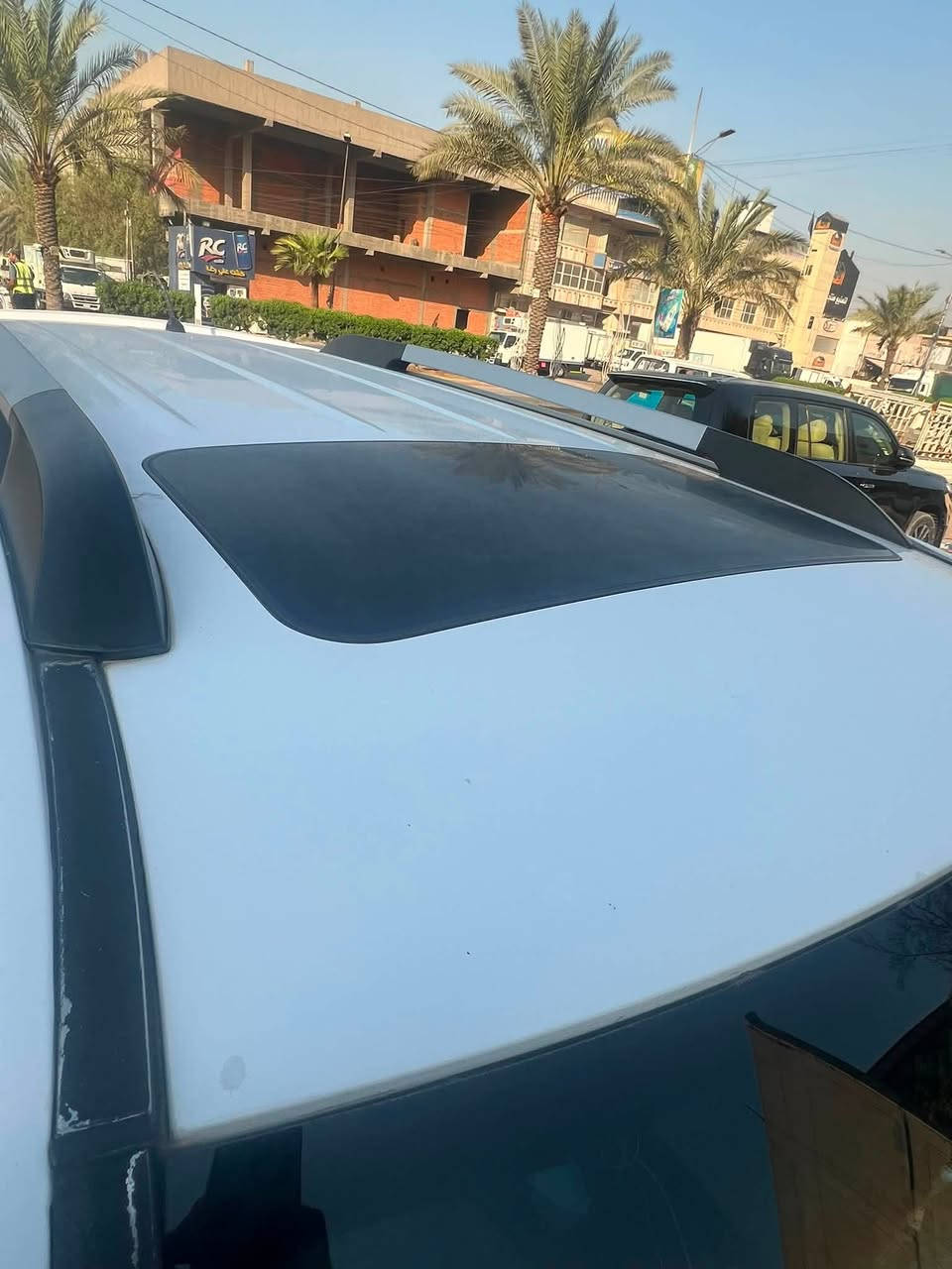 كيا مهافي موديل ١٣ رقم بغداد السياره بيهه بنيد مبدل ب اصلي وباقي السياره كفاله فقط مكانين او ٣ باردات ٧ راكب فتحه شاشه كشنات جلد المكينه جديده السعر ١٢٥ وبيهه مجال مكانهه بغداد رقمه راعيهه ***********
