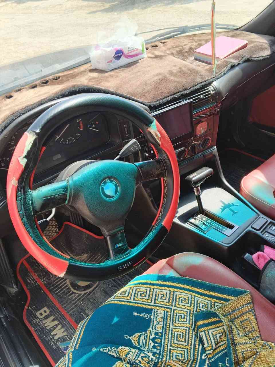 سلام عليكم بي ام للبيع كير ومكينة شرط تبريد رقم بغداد دولي 31 موديل 92
السعر 57 بيه مجال مكان تكريت القادسية 
***********
