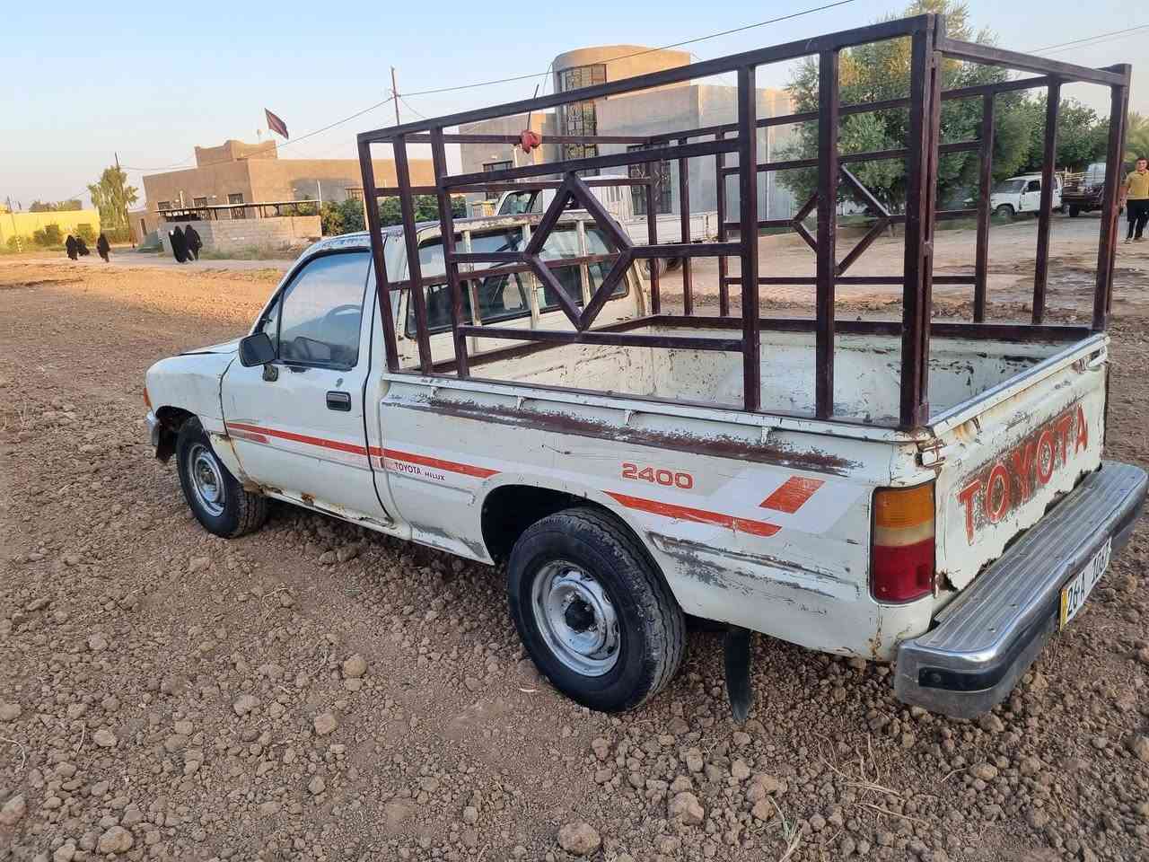 السلام عليكم 
بيكم تيوتا موديل 1989 
رقم صلاح الدين انكليزي كير اكسل محرك كفالة 
السعر 40ورقة قابل للتفاوض رقم الهاتف ***********
المكان بابل مشروع المسيب
