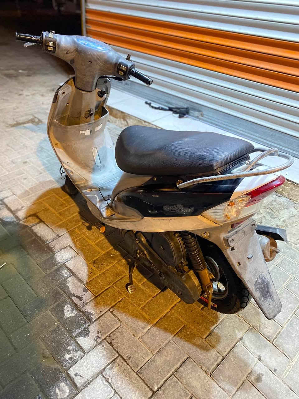 سلام عليكم شباب ماكس قجمه  بوشه 55سلف هندر كهربايات كله شغاله  كله مختمه ختم واحد وي المكينه عينه لاياتات سكنات سعر 650
العنوان حي المهندسين  رقمي ***********
