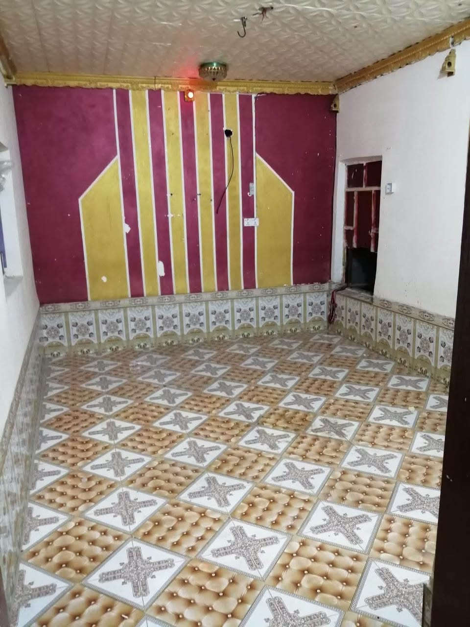 مكلف بلنشر بيت زراعي للايجار بلمهيديه بشارع الجامع سعيد بن جبير ٣فرع عل يسار مساحه 125 غرفتين وصاله ومطبخ وصحيات باقي التفاصيل خاص او واتساب رجاء ***********
