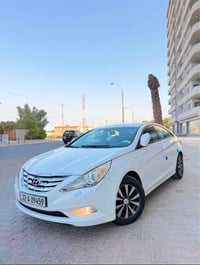سوناتا • ٢٠١١ • للبيع