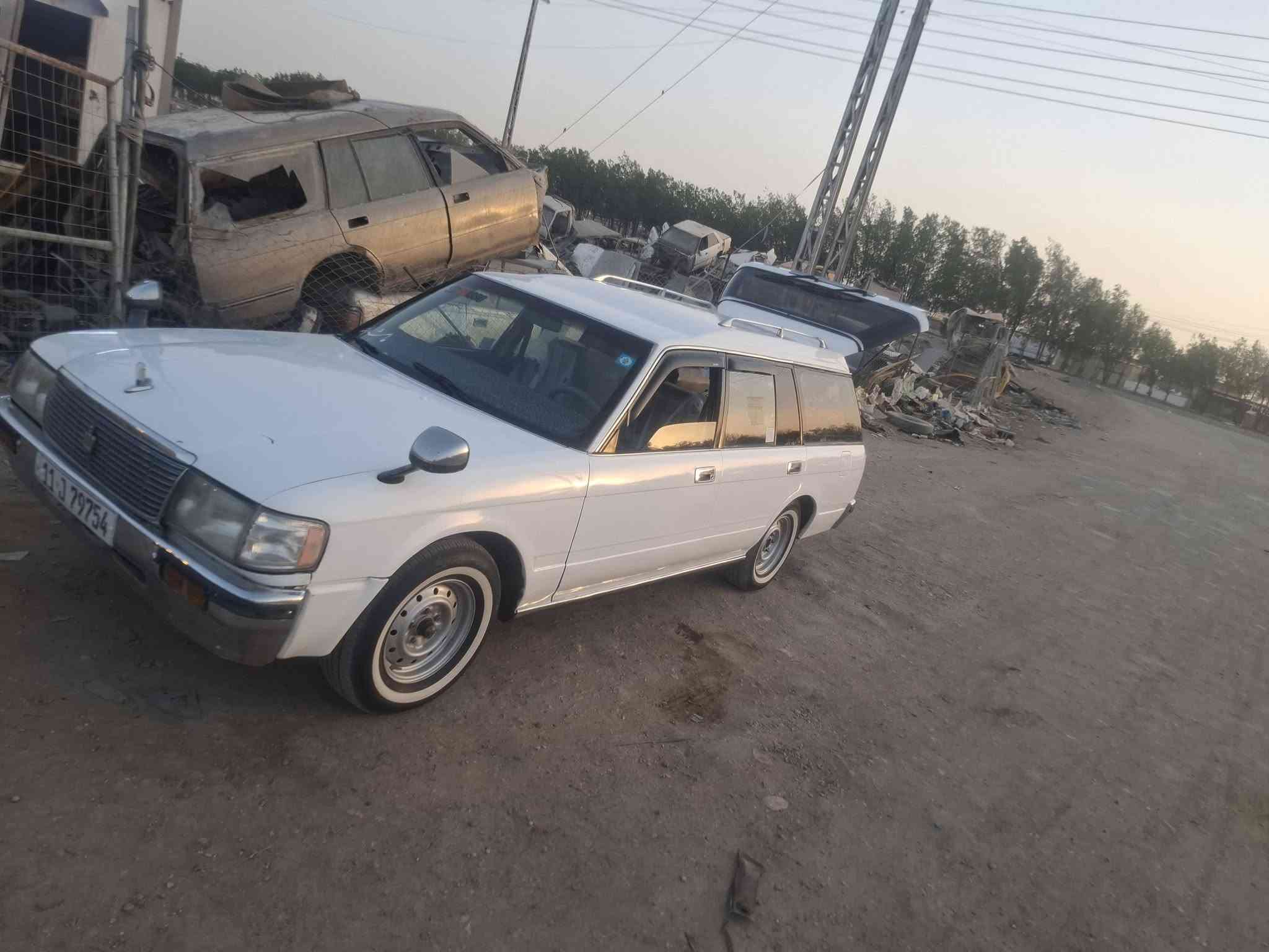 سلام عليكم ارنب ستيشن للبيع
موديل 1993 رقم بغداد دولي بسمي تحويل مباشر
مكفوله من الكص والنقل والعيب الشرعي والضربه مصبوغه جماليه فقط
ايسر بلاد مكينه وكير مال حاويه توني شادهن فيفيتي فيش وحده
حداديه جديده تخم تاير كرهبايات شغاله مابيها نقص 
دواخل شركه مكاني ناصريه مركز البيع او مراوس بصالون
السعر 55وبيها مجال ***********
