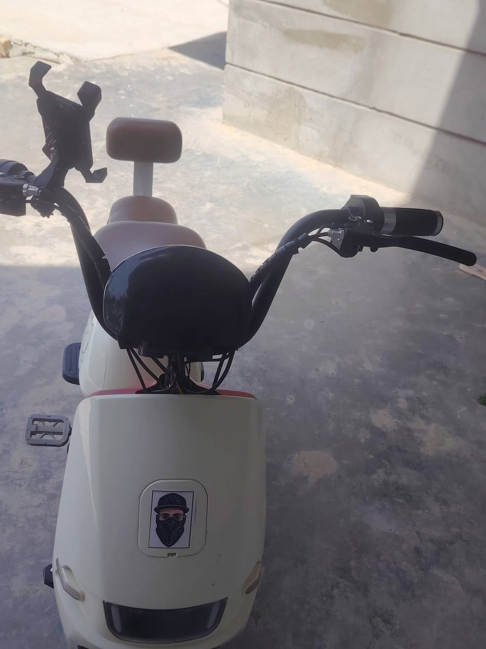 شباب هاي الدراجه اللبيع البطاريات هابطات السعر 250وبيه مجال الاستفسار ***********
