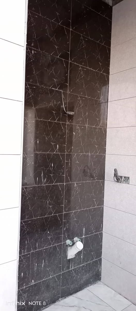 السلام عليكم
اسطه سيراميك متفرق حالياً 
***********
