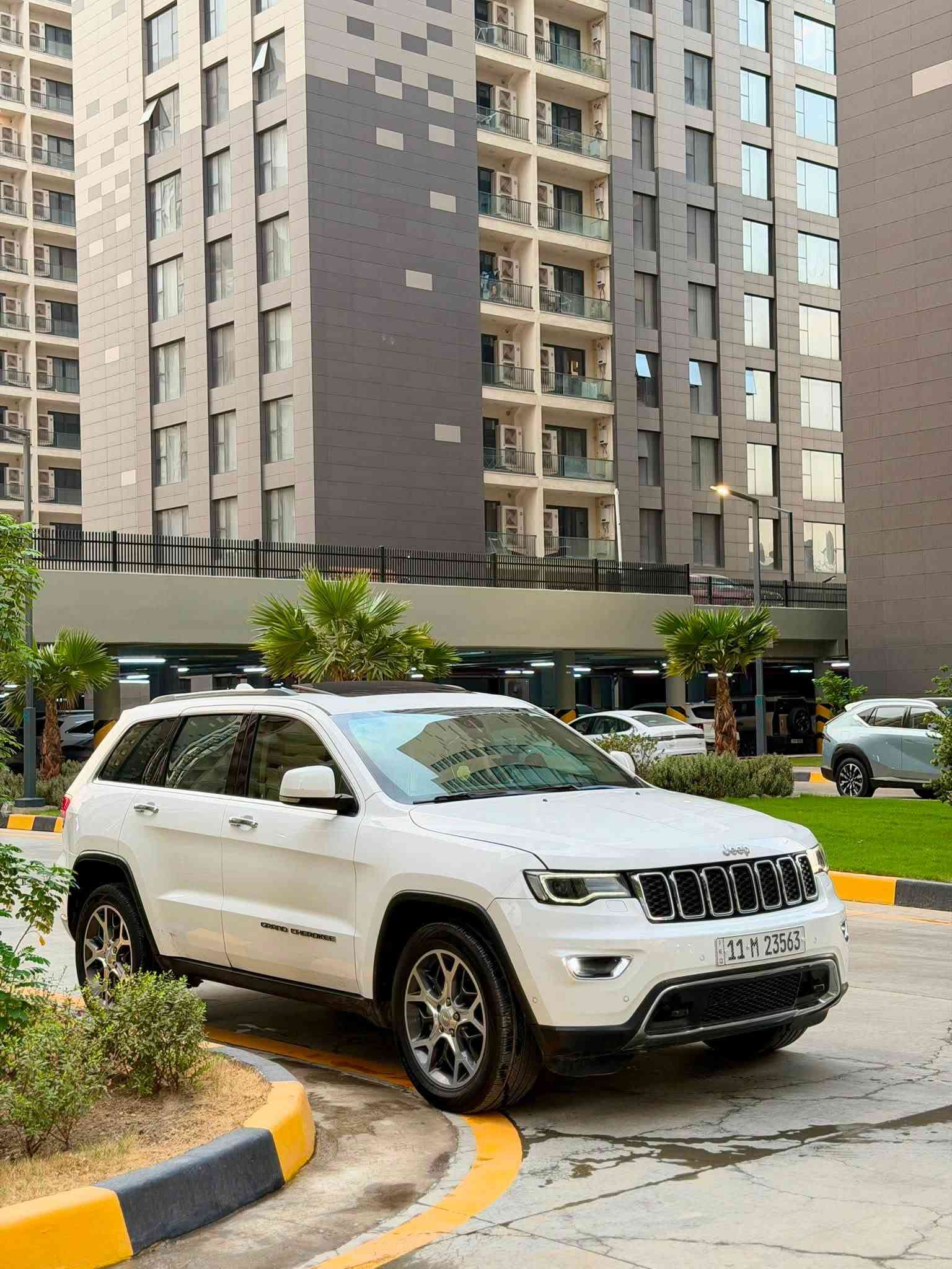 للبيع جيب 2019 خليجي 🇦🇪 — فول مواصفات ليمتد بلس وكاله ليث العبيدي
• فتحة سقف بانوراما
• كشنات جلد + كهرباء
• شاشة كبيرة + كاميرا
• رادارات جانبية وخلفية
• تدفئة وتبريد كشنات
• ستيرن كهرباء + هيتر
• خزن ميموري
• شاشات خلفية
• صندوق كهرباء
• وباقي المواصفات المعروفة
3شاشات 
داخل بيجي 
كير ومكينه وصدر وحداديه كله جديد

🚘 ماشية 74 ألف

السيارة بيها شبر صبغ بالبنيد، والباب بيه ع كد شبر .

💰 السعر: 210 — بيها مجال

📞 للاستفسار: ***********
