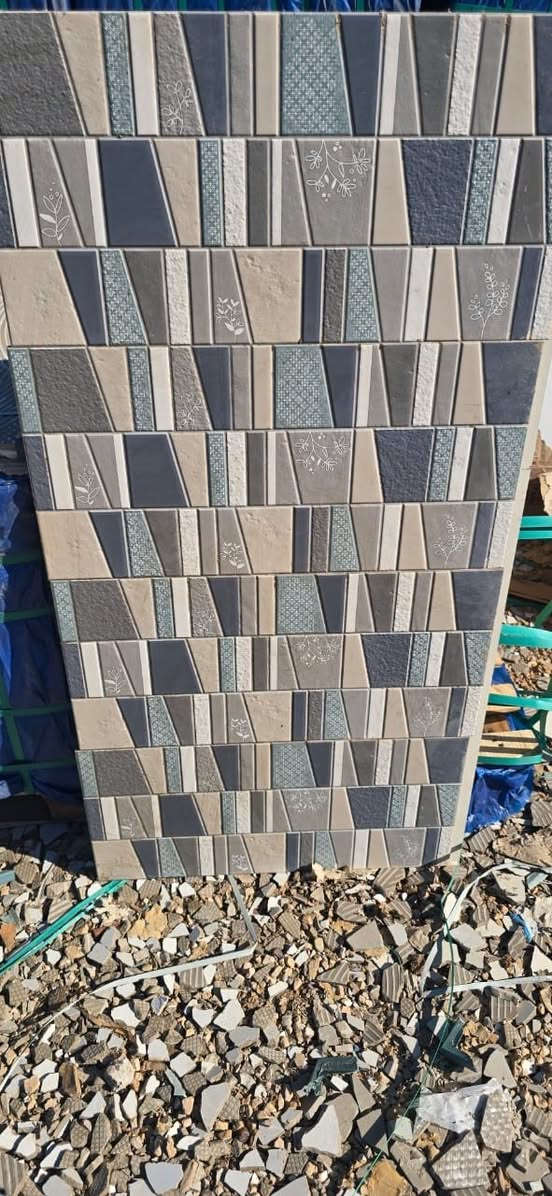 تخفيضات تخفيضات
سيراميك هندي 
٣٠×٦٠
2,750  الف دينار للمتر المربع 
بغداد سريع الغزاليه قرب سيطره التبادل مخزن التبادل

***********
