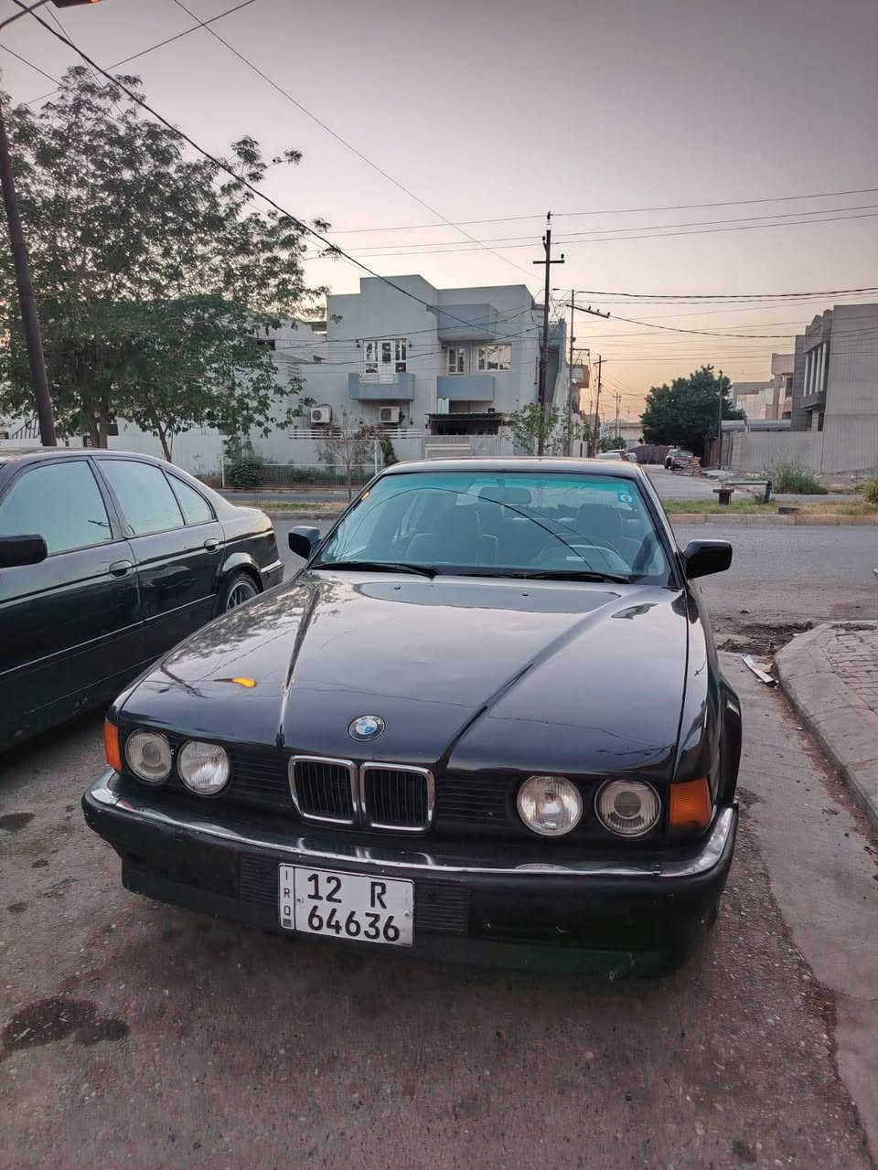 بي ام 735 موديل رقم وسنوية جديده السياره نضيفه وحلوه مال بيت مكان كركوك للاستفسار اكثر اتصل عل رقم *********** كركوك, العراق
