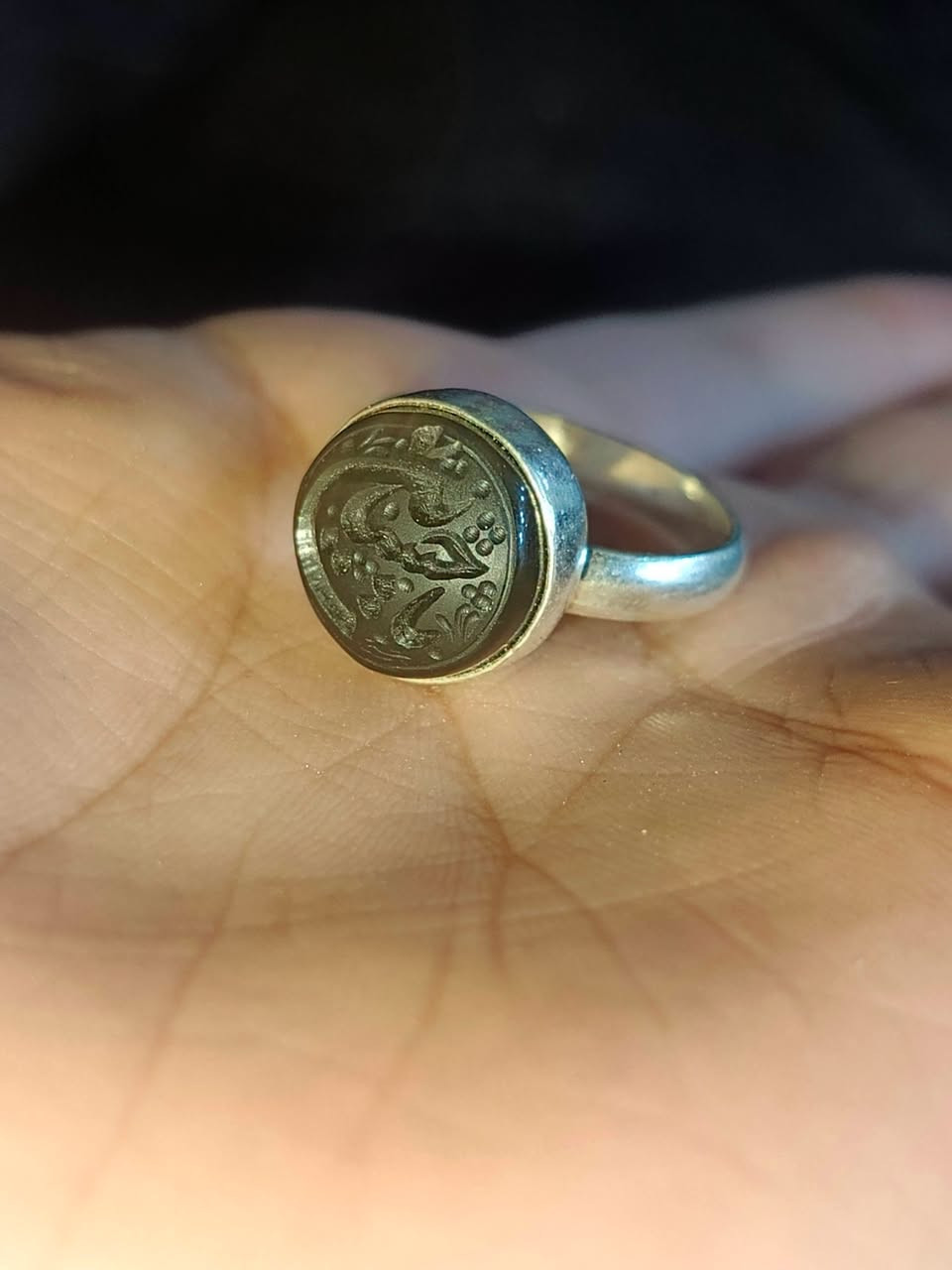 يماني اسود يشف عسلي خام طبيعي اصلي ذمة صياغة يدوي ملائي ناعم مخطوط خط احترافي يا حسين سعر مناسب❤
حجز وتفاصيل خاص او واتساب ***********🌹
