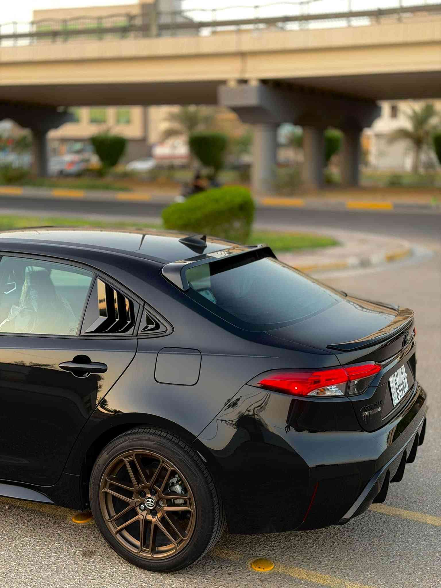 للبيع 
تيوتا كورلا se نايت ادشن بلاك توب 2024
محرك 2000cc
مرقم شهداء كامل وكالة عامة باسم المشتري 
المواصفات 
بصمة 
لد امامي 
زنون 
بكلايت خلفي لد 
سستم صوت jbl
ويل كب بلادي 
داخل احمر واسود 
شاشة كبير نظام كار بلي 
سقف كنتارة بلادي 
سايد بريك بصمة 
رادار امامي 
رادار جانبي 
اوتو هواد 
مودات قيادة 
السيارة جدا جديدة بدون اي نقص جاهزة من كلشي 
كير محرك حدادية كفالة 
حادث السيارة طرف البنيد بدون ايرباك 
ماشية 26 الف فقط 
سعر السيارة 153$ وبيهة مجال بسيط 
مكان السيارة كربلاء 
للاستفسار 
***********
