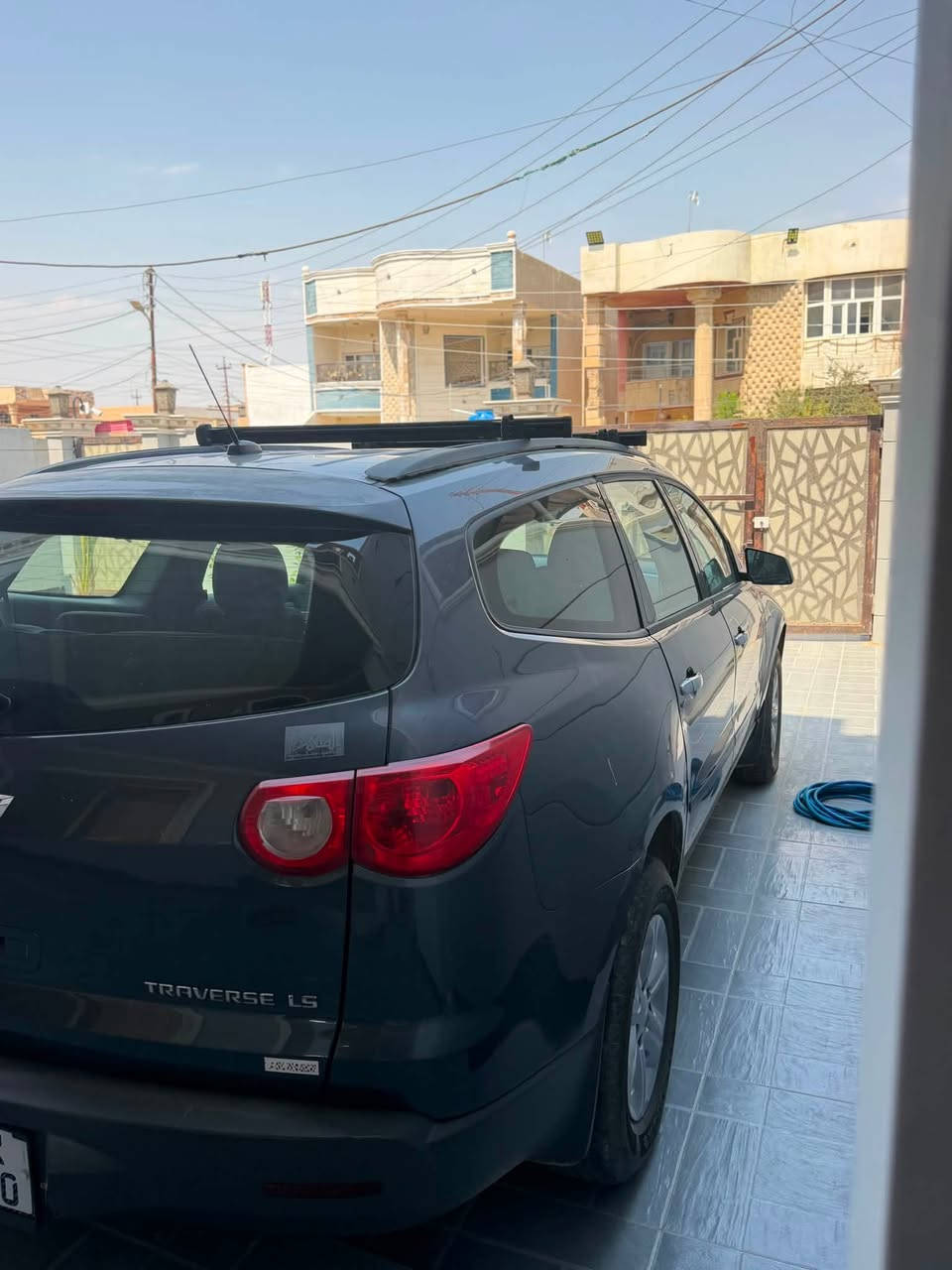 للبيع: شيفروليه ترافرس (Chevrolet Traverse)
نضيفة وسعره مناسب
• النوع: شيفروليه ترافرس 
• الموديل: 2011
• اللون: رمادي غامق.
• المحرك: 6 سلندر .
• الأرقام: بغداد تحويل ثاني يومي
• اخوان سيارة نظيفة 
• تحكم ستيرن كامل
شاشة أندرويد كبيرة، كاميرا خلفية.
• تبريد: ثلاث قطع - تحكم منفصل
         • سيارة ماشية ٢٠٠ الف
         • صبغ جاملغ خلفي طرف سايق فقط
         • والباقي كفالة محرك كير كهربائيات.
        • بيه طخه خفيفة بالجاملغ بالهلال 
        •والباب ايضاً طرف سايق موضحة بالصور
 مكان سيارة: تكريت
 السعر:92$ وبيه مجال
للتواصل: ***********
