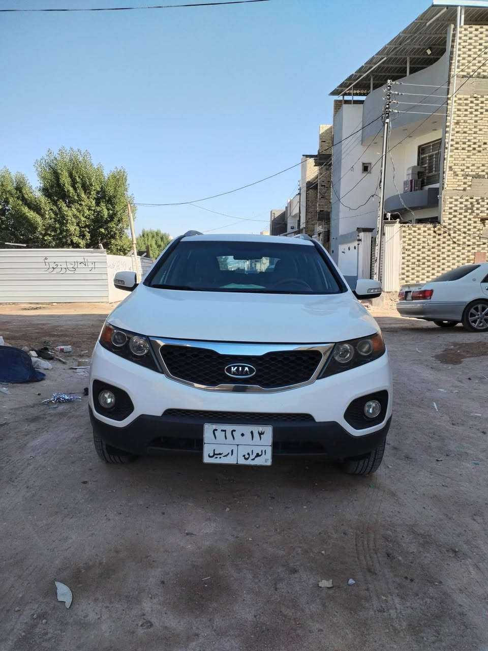 كيا سورنتو خليجية 7 راكب محرك 2400 رقم اربيل سياره مكفوله من الحادث والتبديل والصبغ مكاني النجف قرية الغدير. 
للبيع او المراوس بسيارة صالون 
السعر ب133 وبيه مجال للاتصال او المراسلة على الرقم 
***********
