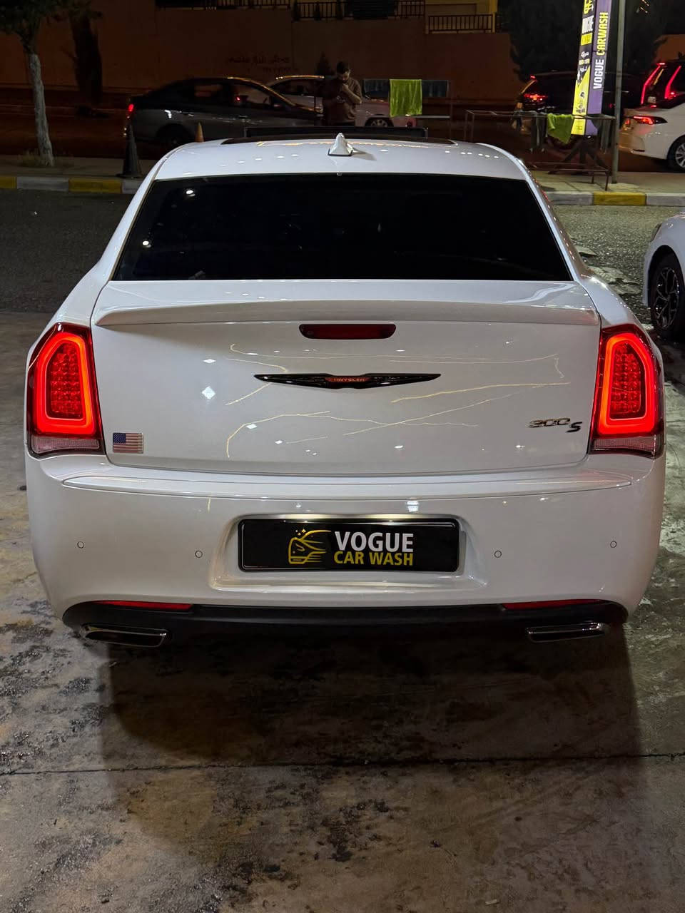 ‎ بِسْمِ ٱللَّهِ ٱلرَّحْمَٰنِ ٱلرَّحِيمِ
بۆفرۆشتن
‏Chrysler 300S 2015 
مواسەفات S
‏‎سەماعە بیتس 🔊
پانۆراما کوشن جلد کوشن هیتەر 
کامێرا و حاسە 
چوار تایەی تازەی لۆکی لە ژێرە 
رەقەم و سەنەوی تازەیە بە ناوی خۆمەوەیە 
یەک پەلە کارتی بچوکی هەیە 
سەیارەیەکی هەتا بڵێی جوان و تازە گێر و مەکینە هەموو گیانی لە دەعامی پێشەوە تا دواوە بە شەرت بەسمە و شەخال دوو بەسمەی بیلادی لەگەڵە
100هەزار مایلی حەقیقی ڕۆشتوەو بە شەرت
 سەیارەکە ڕەقەم سلێمانیە
نمونە  لەجوانی ماڵی دۆستە
تکایە ئەگەر مشەری تەلەفون مەکە
ژ/م /*********** السليمانية, العراق
