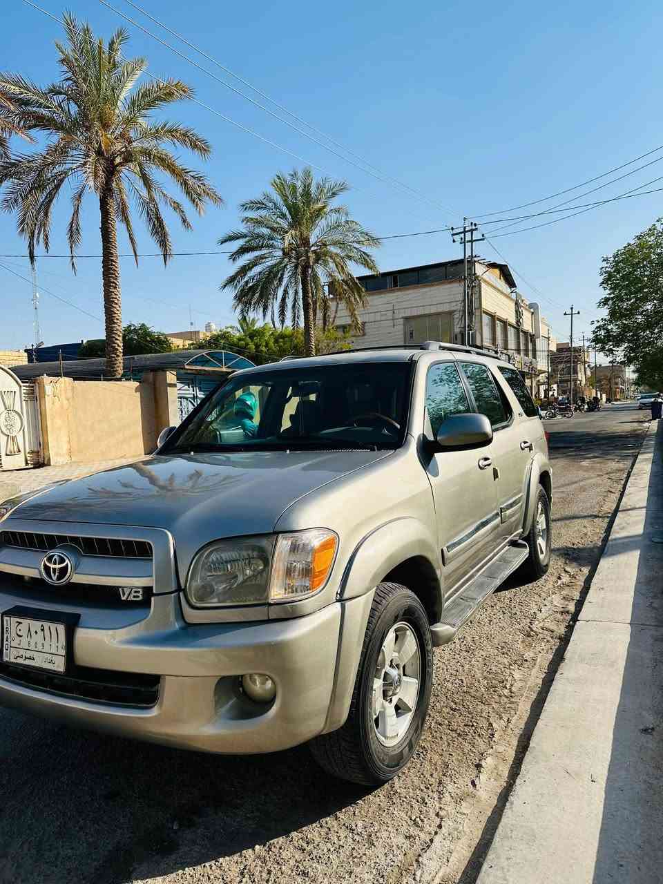 تيوتا لاندكروزر سيكويا موديل ٢٠٠٧ اصل رقم بغداد سنويه لل٢٧ كير ومحرك وحداديه وتبريد ٣قطع سياره ناعمه ونشطه السعر ٩٥ المكان كربلاء ***********
