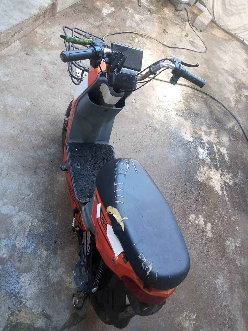ماطور ابو4 بطاريه السعر250 بيها مجال ..
